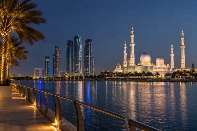 Abu Dhabi by Night Tour
