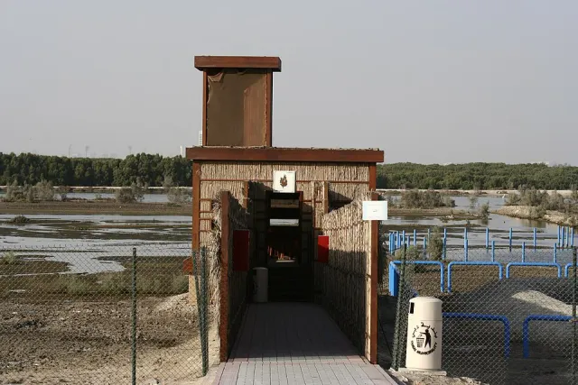 Ras Al Khor Wildlife Sanctuary — flamingos Dubai